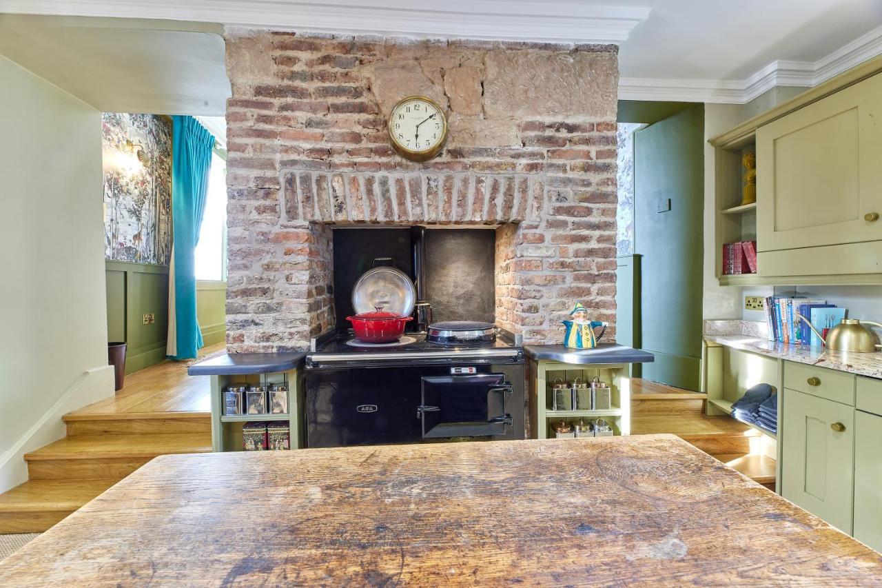 River View: Characterful Townhouse, Stunning Views Berwick Upon Tweed Eksteriør billede